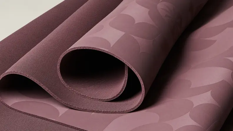 Close-up of the Athleta Free Flow yoga mat.