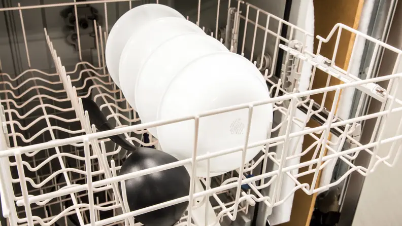 The upper rack can hold irregularly shaped objects.