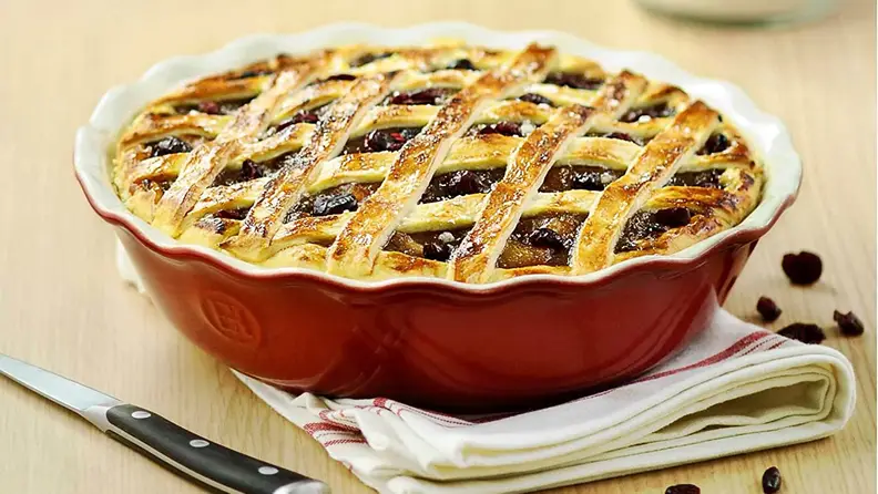 Emile Henry Modern Classics Pie Dish