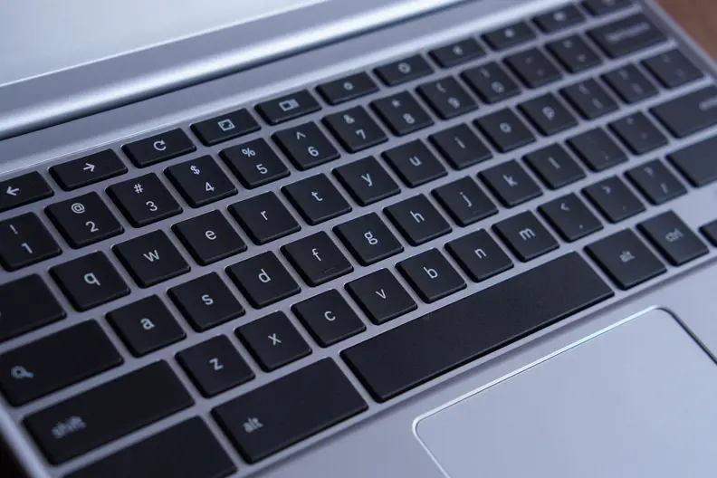 The keyboard doesn't have much of a tactile feedback but is still feels good to use.