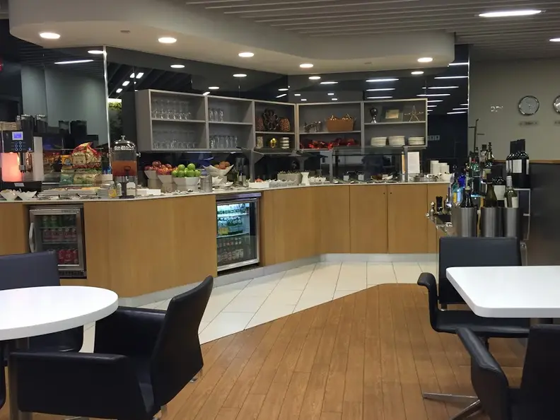 Airport Club