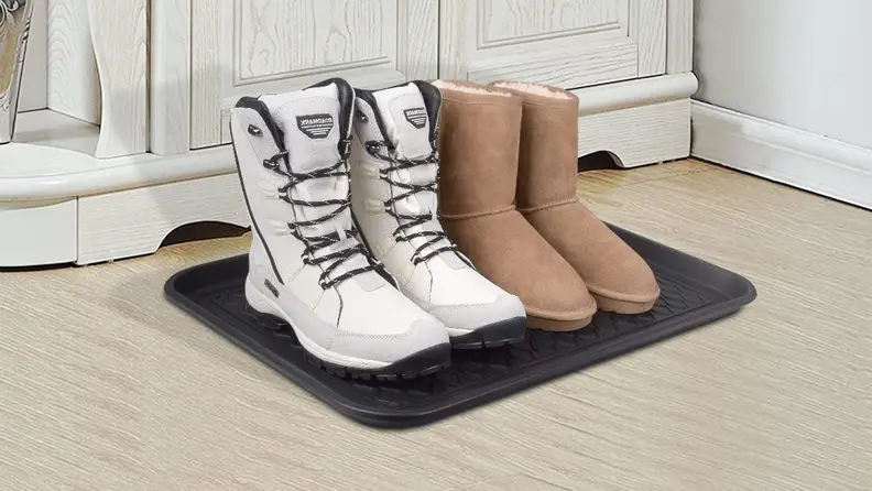 These simple trays are available in three sizes.