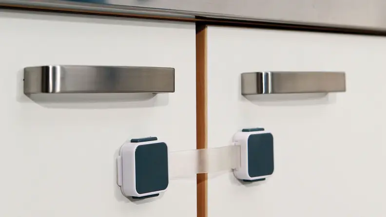 Munchkin Xtraguard Dual Action Multi Use Latches