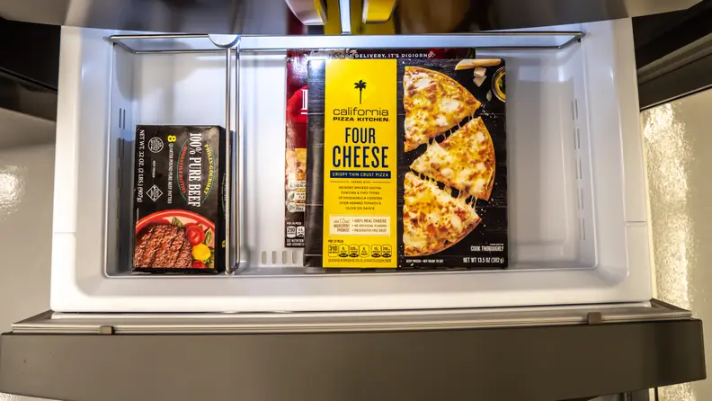 The FlexDrawer gives you extra room for everything from deli platters to pizzas.