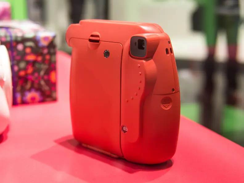 Instax Mini 8 (Raspberry) – Back Side