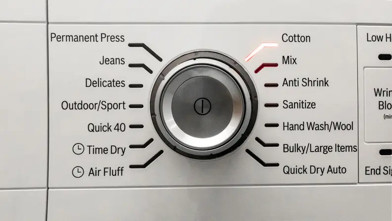 Multiple drying features on a dryer from Bosch.