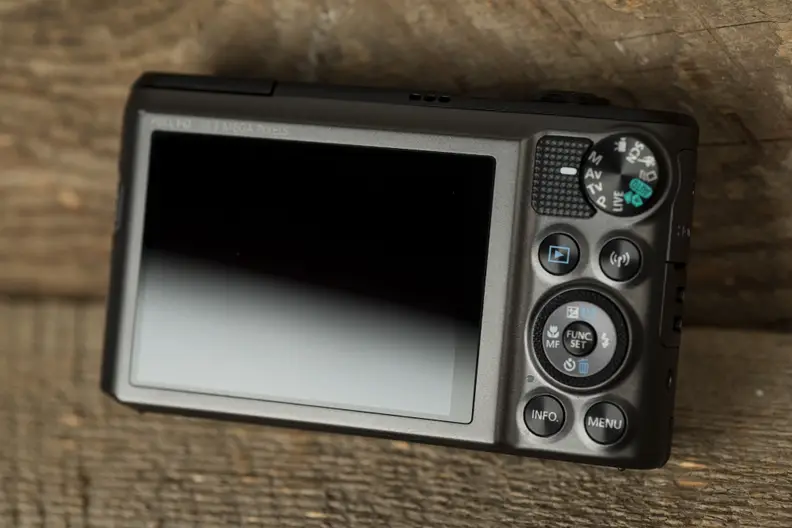 A photo of the Canon PowerShot SX720 HS.