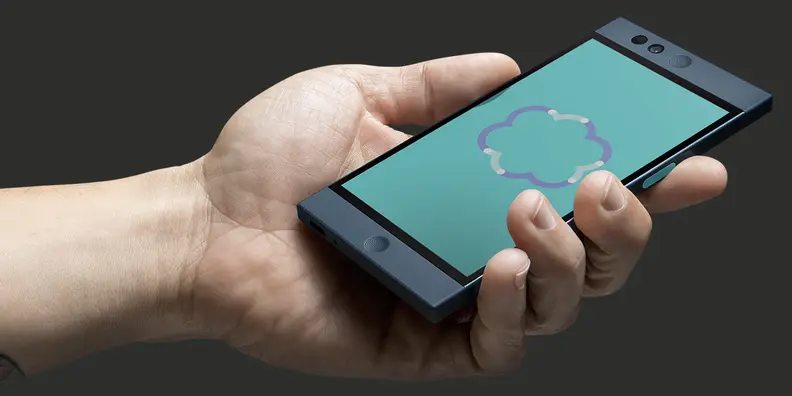 Nextbit Robin In Use