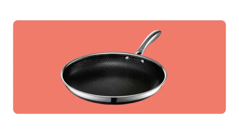 A large Hexclad Hybrid Skillet.