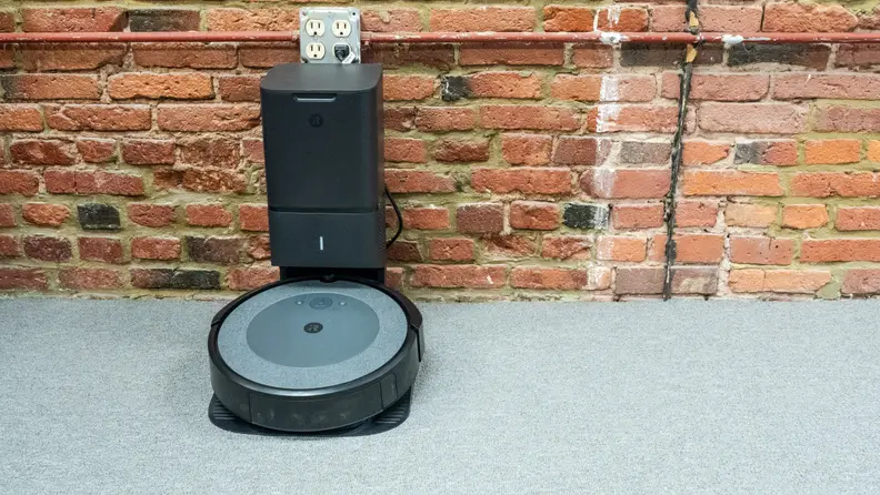 The iRobot i3+ in dock