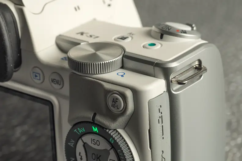 A photograph of the Pentax K-S1's control wheel.