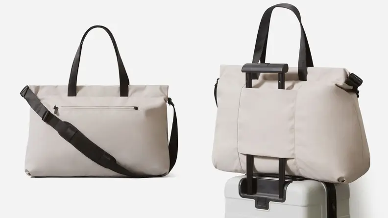 grey weekender transit bag by Everlane