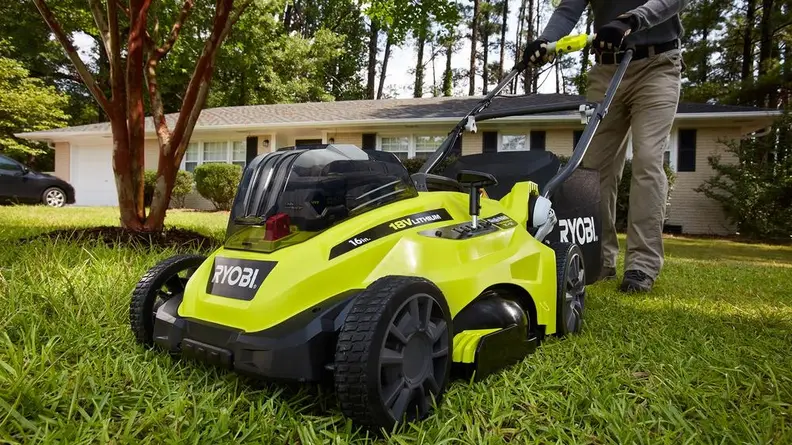 In the long run, push lawn mowers are more budget-friendly than riding ones.