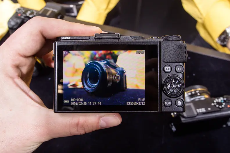 At its widest aperture, the DL24-85 produces creamy smooth bokeh, even at full wide angle.
