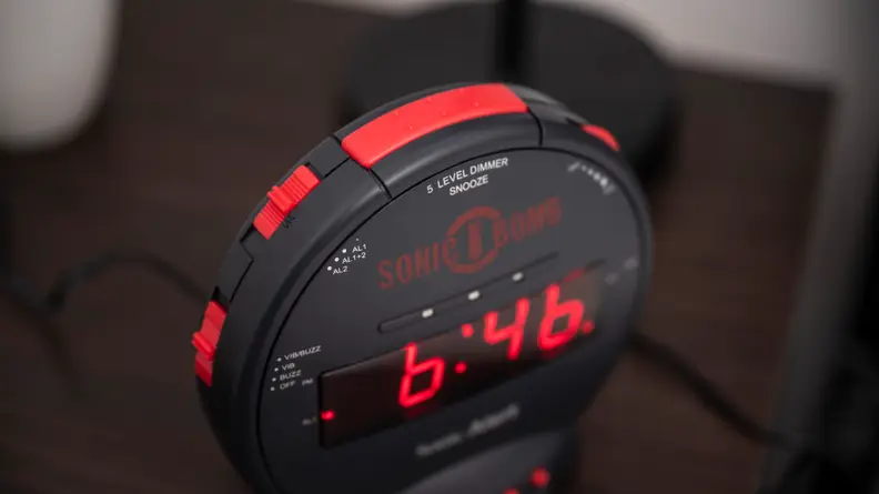 the buttons atop the sonic bomb alarm clock