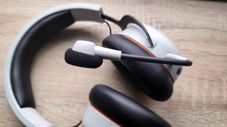 A bird's eye view of the MMX 150, with microphone in focus