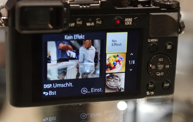 If you're looking for some extra creative options you can utilize the LX100's dedicated filter button.