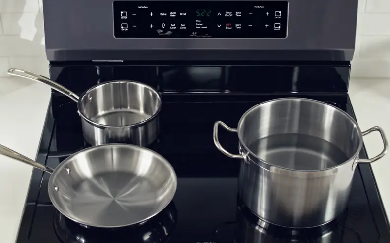 Best Affordable Induction Range: Frigidaire FFIF3054TS