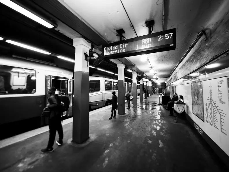 EXIF: 7mm, ISO 640, 1/60, f/2.8