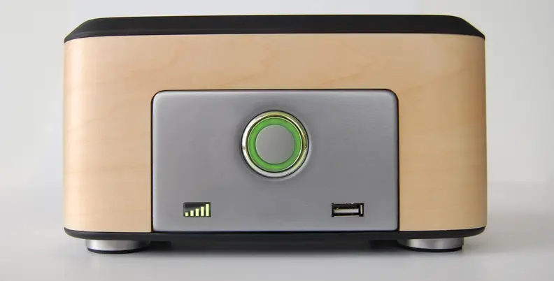 The OnKöl unit takes up the same amount of space as a breadbox.