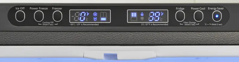 It's unusual for a fridge at the Samsung RF260BEAESR's price point to have a thermostat that uses actual degrees instead of an arbitrary scale.