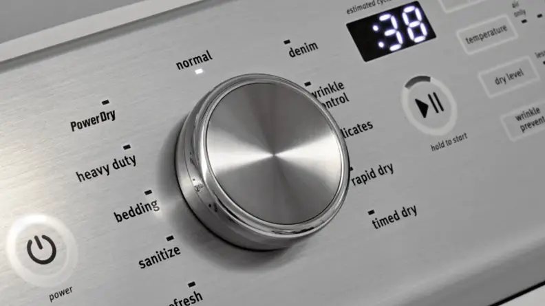 Dryer with a nob