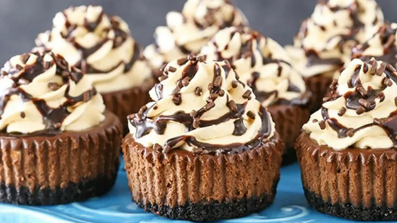 Mini-Baileys-Chocolate-Cheesecakes-Recipe