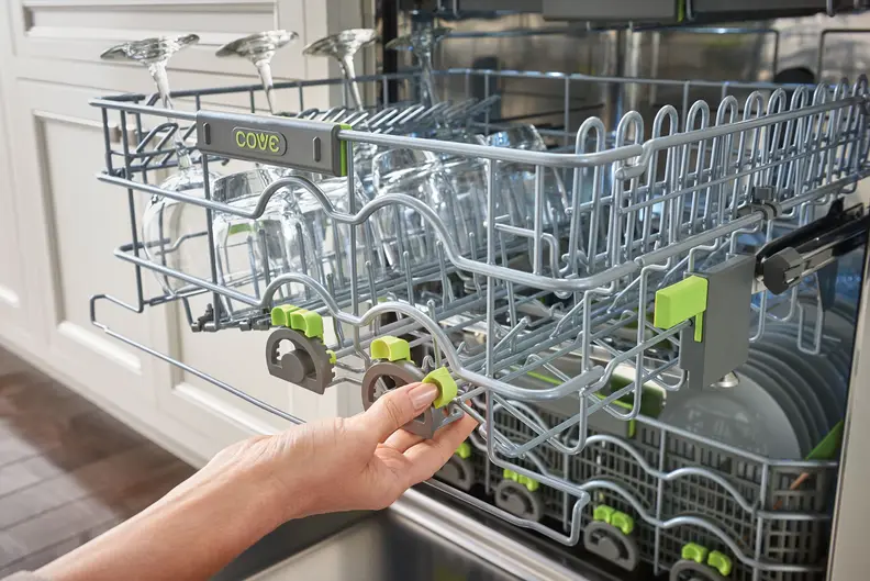 Those green parts let you adjust the racks.