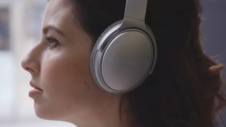 Noise Cancelling headphones for Canadians