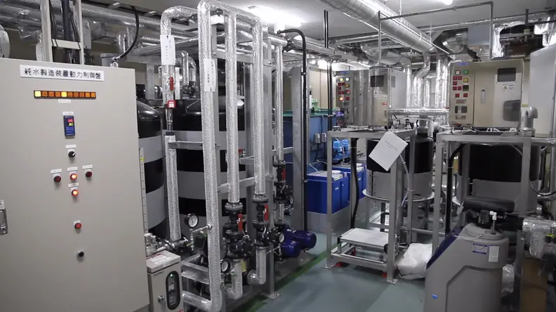Toshiba has the advantage of already producing most the technology used in the clean room facility.