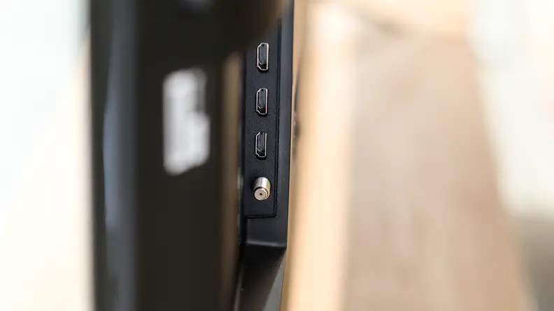 Vizio V Series (V605-G3) Connectivity Ports
