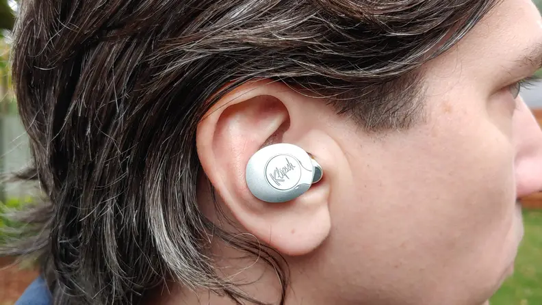 Klipsch T5 II in-ear close