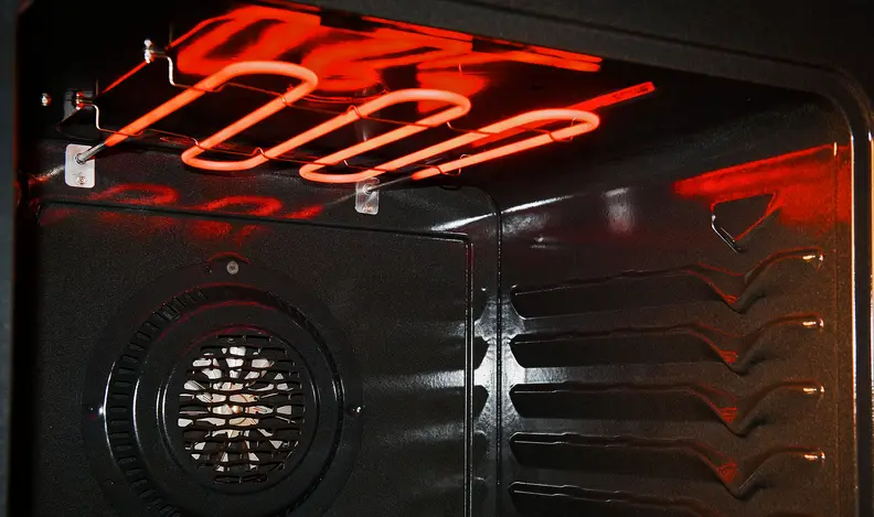 The variable broiler allows a fair amount of control when grilling food.