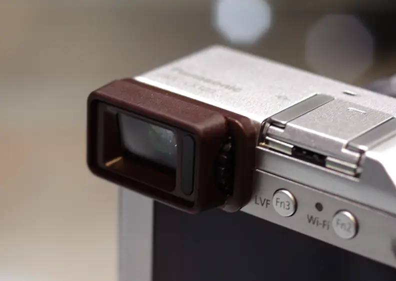 The EVF on the LX100 is larger than we were expecting, with a bright, sharp panel.