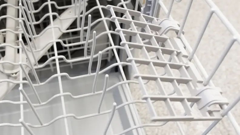 This shelf hold glasses in place