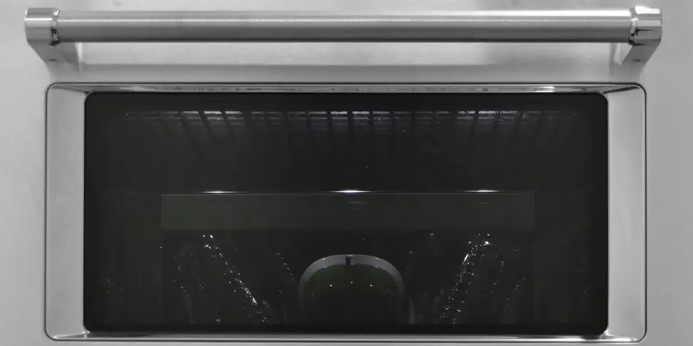 Dishes through the dishwasher's window