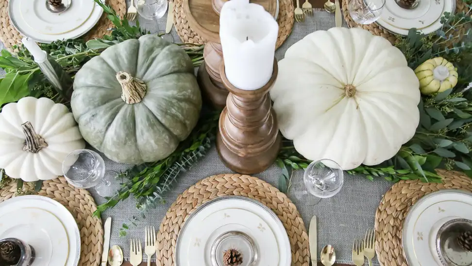 An elegant Thanksgiving table