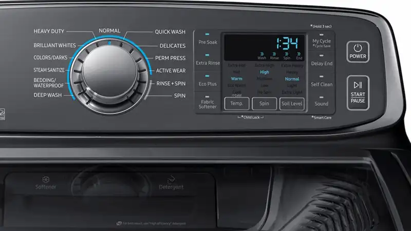 The control panel is very clear and easy to use