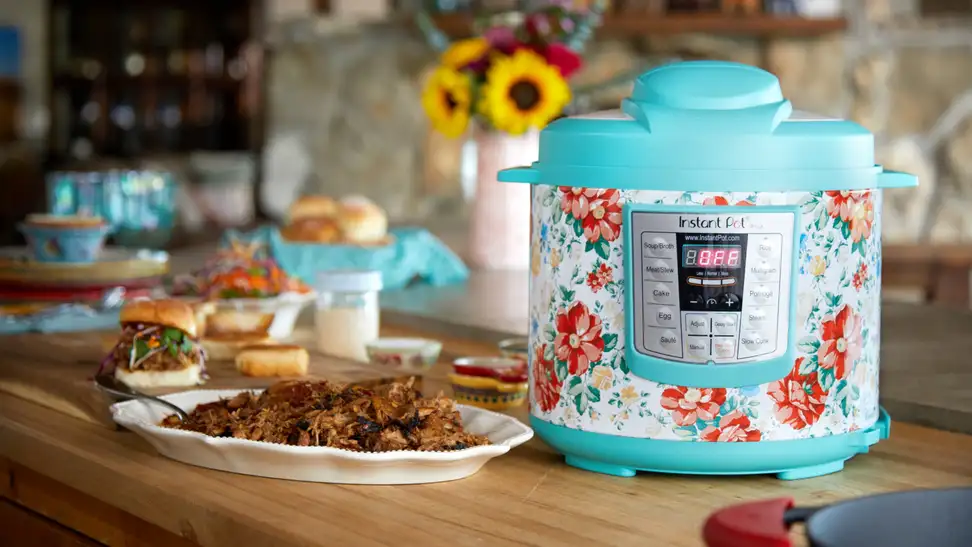 The Pioneer Woman Instant Pots are on sale—just in time for Mother's Day