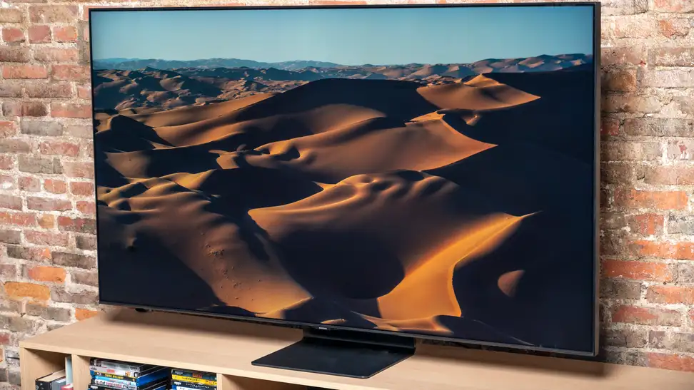 The Samsung Q90T displaying HDR content