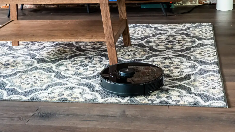 The Roborock S7 on carpet
