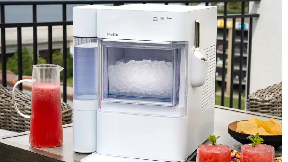 Crunchy, addictive ice made right at home