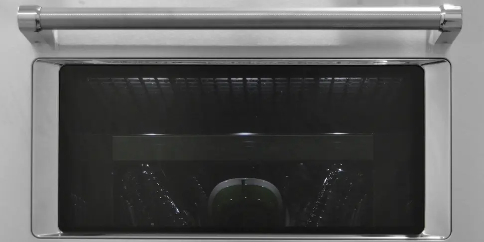 Dishes through the dishwasher's window
