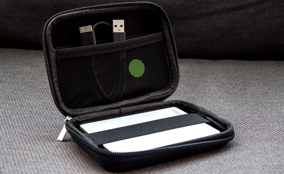 The Toshiba Canvio Slim II hard drive and Case Logic QHDC-101 hard drive case