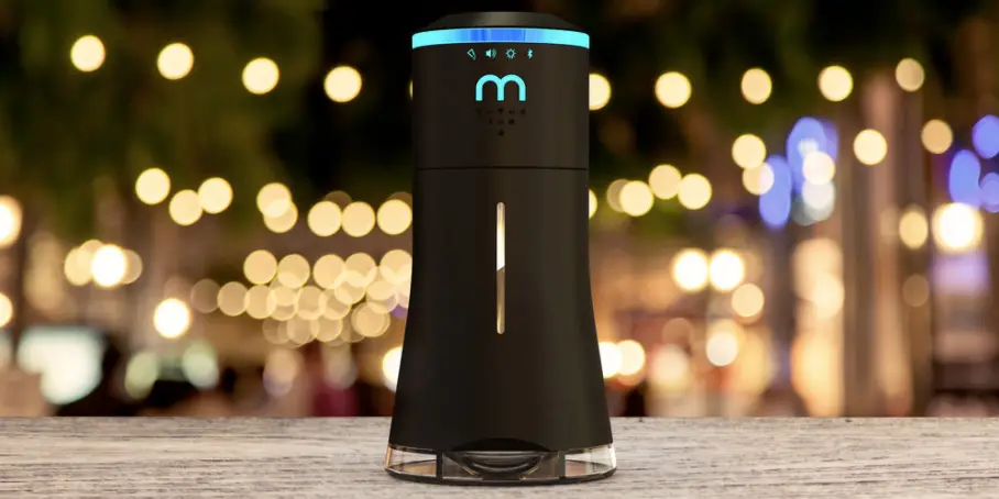 The Smalt, a "smart" salt shaker