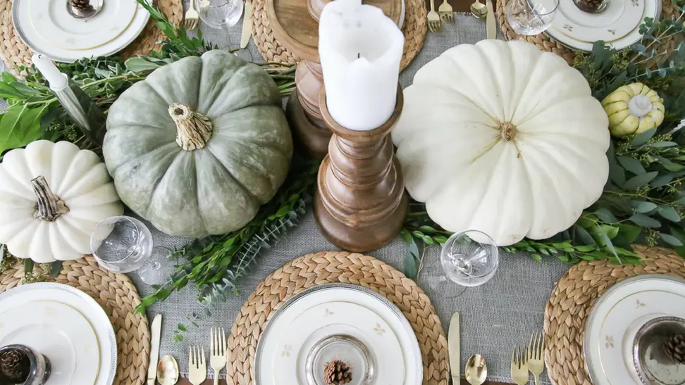 An elegant Thanksgiving table