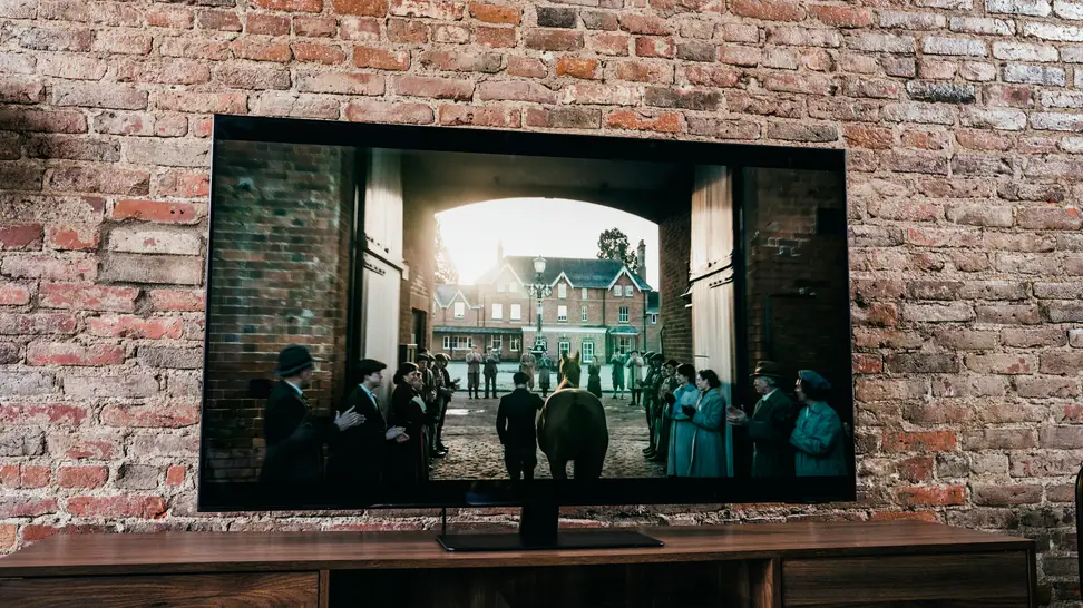 The Samsung QN85A Neo QLED TV displaying 4K/HDR content