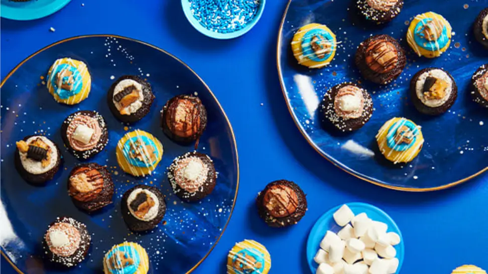 An overhead shot of the Festival of Bites cupcakes from Baked by Melissa.