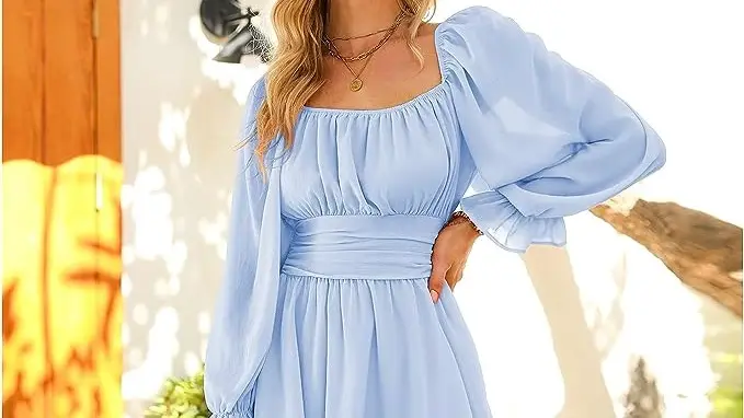 A woman wearing a cut-out dress to brunch with her friends.