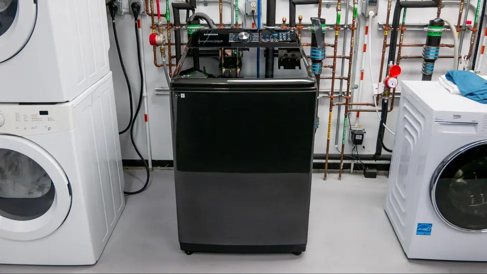 A black washing machine sits in the Reviewed lab.
